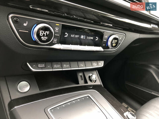 Белый Ауди Ку 5, объемом двигателя 2 л и пробегом 155 тыс. км за 17980 $, фото 35 на Automoto.ua