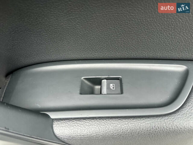 Белый Ауди Ку 5, объемом двигателя 1.99 л и пробегом 163 тыс. км за 22999 $, фото 41 на Automoto.ua