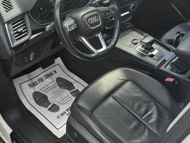 Белый Ауди Ку 5, объемом двигателя 2 л и пробегом 114 тыс. км за 26300 $, фото 5 на Automoto.ua