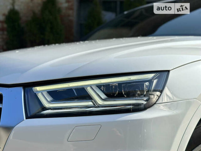 Белый Ауди Ку 5, объемом двигателя 2 л и пробегом 41 тыс. км за 24900 $, фото 2 на Automoto.ua