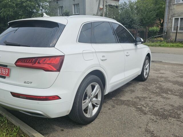 Белый Ауди Ку 5, объемом двигателя 2 л и пробегом 114 тыс. км за 26300 $, фото 4 на Automoto.ua