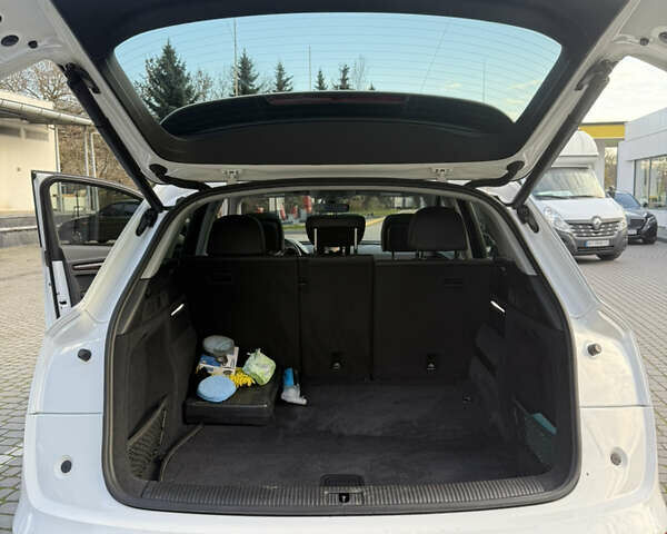 Белый Ауди Ку 5, объемом двигателя 1.98 л и пробегом 102 тыс. км за 25900 $, фото 10 на Automoto.ua