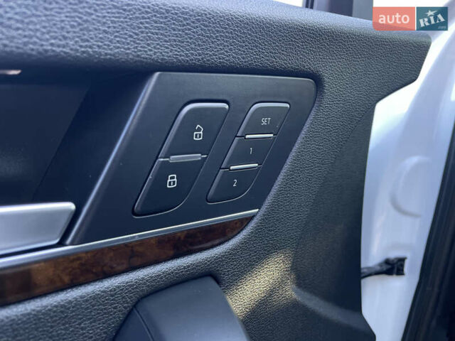 Белый Ауди Ку 5, объемом двигателя 1.98 л и пробегом 193 тыс. км за 25000 $, фото 12 на Automoto.ua