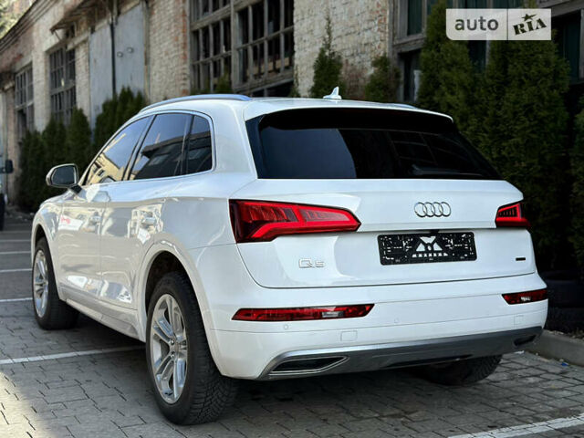 Белый Ауди Ку 5, объемом двигателя 2 л и пробегом 41 тыс. км за 24900 $, фото 18 на Automoto.ua