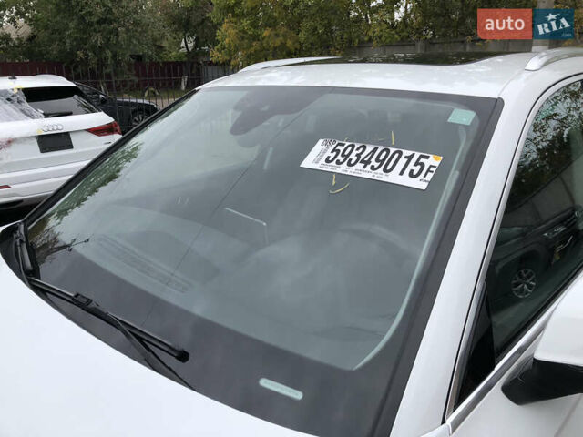 Білий Ауді Ку 5, об'ємом двигуна 2 л та пробігом 155 тис. км за 17890 $, фото 4 на Automoto.ua