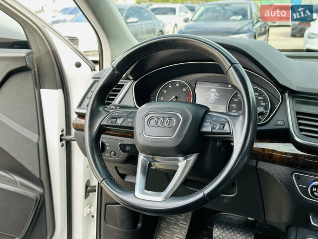 Белый Ауди Ку 5, объемом двигателя 1.98 л и пробегом 93 тыс. км за 26500 $, фото 23 на Automoto.ua