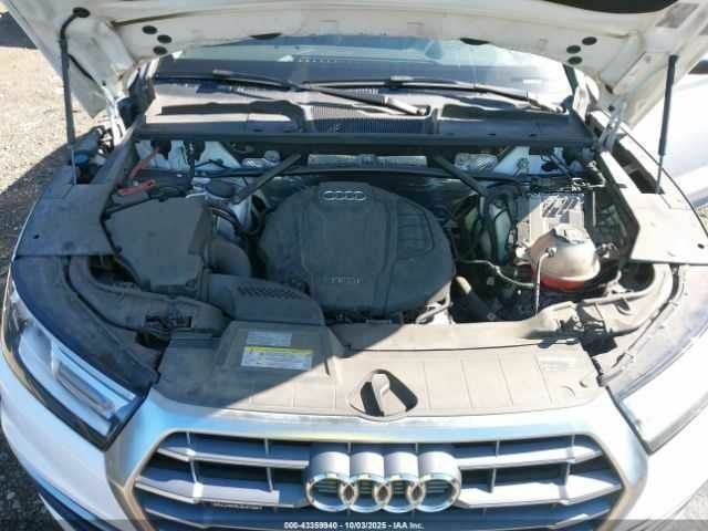 Білий Ауді Ку 5, об'ємом двигуна 2 л та пробігом 90 тис. км за 6900 $, фото 9 на Automoto.ua