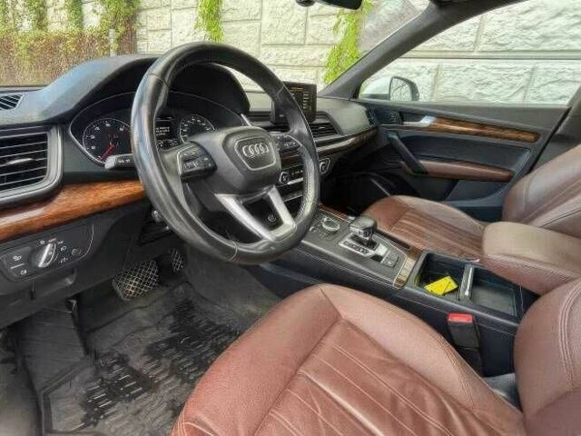 Белый Ауди Ку 5, объемом двигателя 2 л и пробегом 87 тыс. км за 14500 $, фото 8 на Automoto.ua