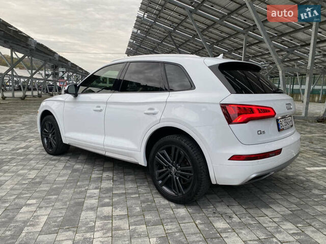 Белый Ауди Ку 5, объемом двигателя 1.98 л и пробегом 143 тыс. км за 23500 $, фото 2 на Automoto.ua