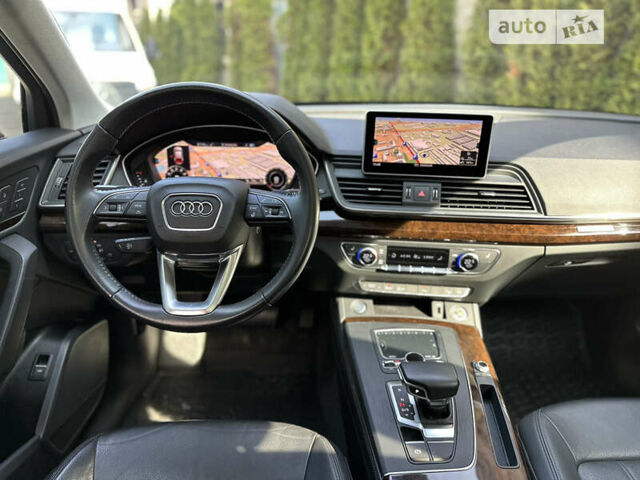 Белый Ауди Ку 5, объемом двигателя 2 л и пробегом 41 тыс. км за 24900 $, фото 64 на Automoto.ua