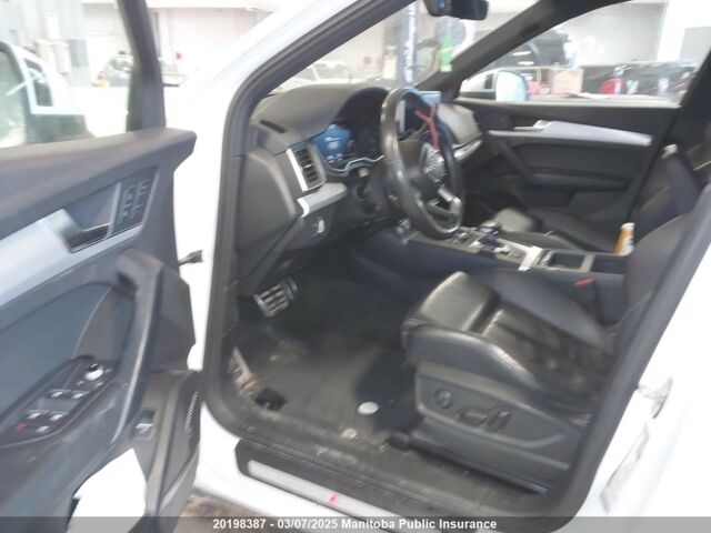 Белый Ауди Ку 5, объемом двигателя 2 л и пробегом 131 тыс. км за 18500 $, фото 8 на Automoto.ua