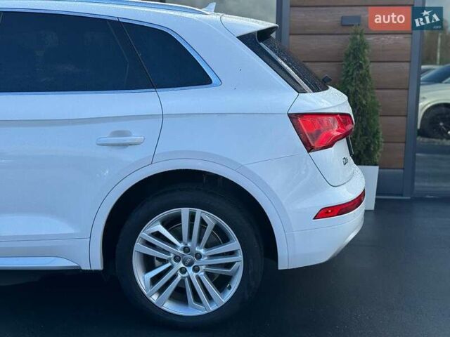 Білий Ауді Ку 5, об'ємом двигуна 1.98 л та пробігом 124 тис. км за 29000 $, фото 21 на Automoto.ua