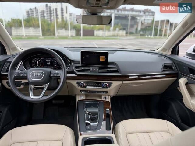 Білий Ауді Ку 5, об'ємом двигуна 1.98 л та пробігом 60 тис. км за 31500 $, фото 57 на Automoto.ua