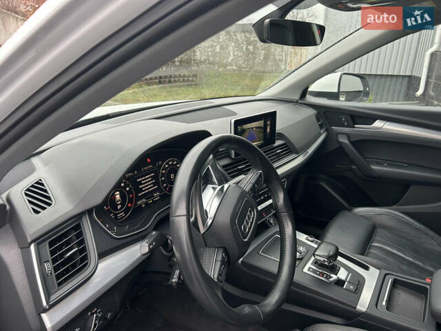 Белый Ауди Ку 5, объемом двигателя 1.98 л и пробегом 145 тыс. км за 23888 $, фото 11 на Automoto.ua