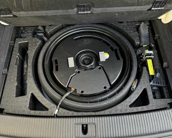 Белый Ауди Ку 5, объемом двигателя 2 л и пробегом 168 тыс. км за 26990 $, фото 20 на Automoto.ua