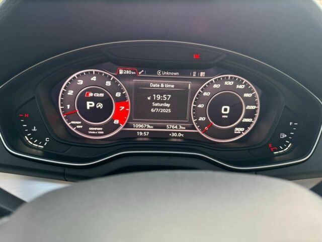 Белый Ауди Ку 5, объемом двигателя 3 л и пробегом 110 тыс. км за 839 $, фото 1 на Automoto.ua