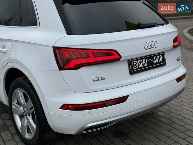 Белый Ауди Ку 5, объемом двигателя 1.98 л и пробегом 95 тыс. км за 29400 $, фото 11 на Automoto.ua