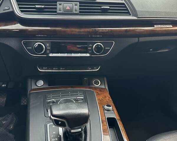 Белый Ауди Ку 5, объемом двигателя 1.98 л и пробегом 170 тыс. км за 20700 $, фото 9 на Automoto.ua