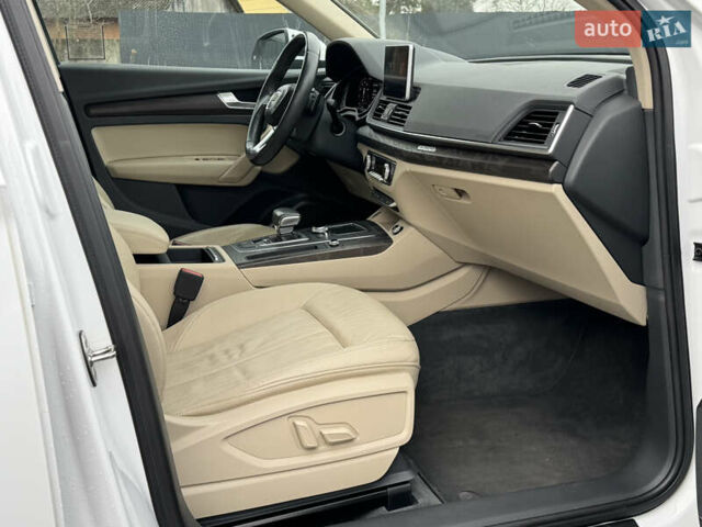 Білий Ауді Ку 5, об'ємом двигуна 1.98 л та пробігом 159 тис. км за 24699 $, фото 50 на Automoto.ua