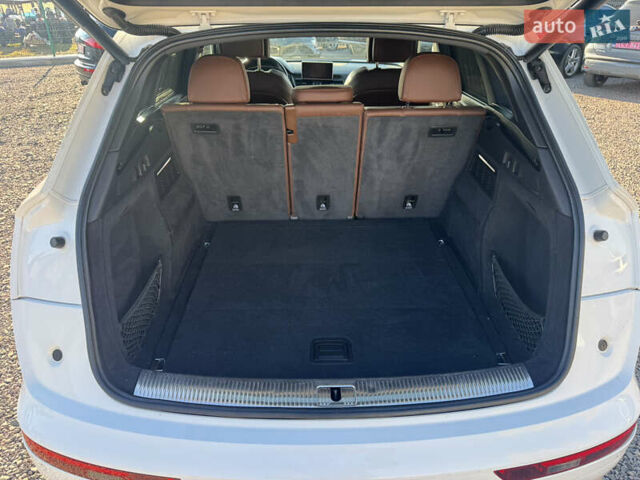 Белый Ауди Ку 5, объемом двигателя 2 л и пробегом 249 тыс. км за 21500 $, фото 56 на Automoto.ua