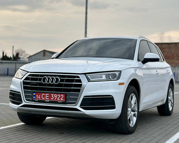 Белый Ауди Ку 5, объемом двигателя 2 л и пробегом 162 тыс. км за 20900 $, фото 24 на Automoto.ua