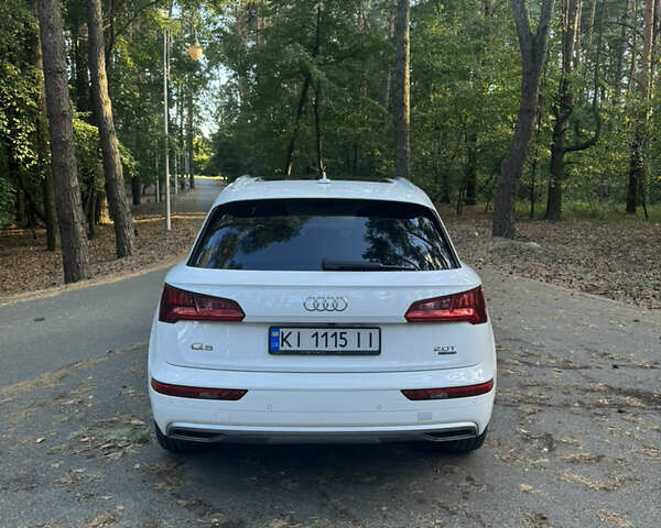Белый Ауди Ку 5, объемом двигателя 1.98 л и пробегом 107 тыс. км за 26999 $, фото 5 на Automoto.ua