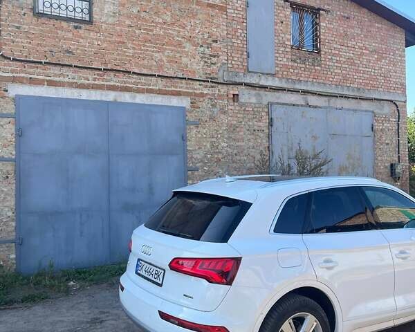 Белый Ауди Ку 5, объемом двигателя 1.98 л и пробегом 82 тыс. км за 27000 $, фото 5 на Automoto.ua
