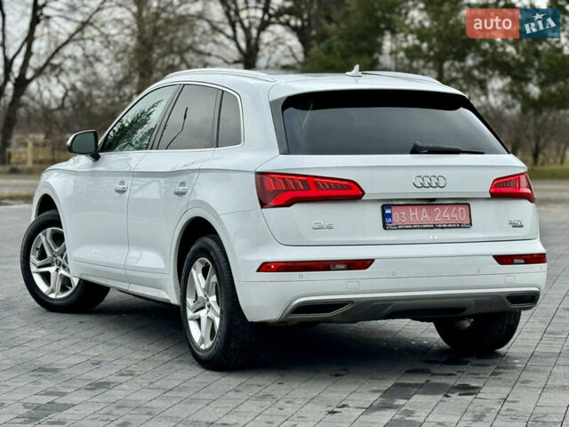 Білий Ауді Ку 5, об'ємом двигуна 1.98 л та пробігом 159 тис. км за 24699 $, фото 26 на Automoto.ua