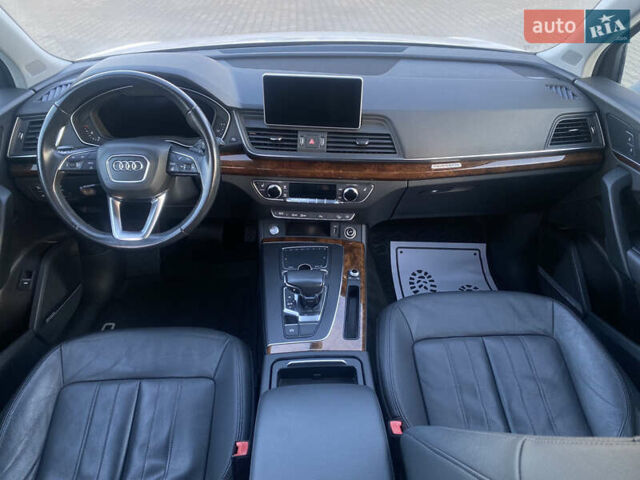 Белый Ауди Ку 5, объемом двигателя 0 л и пробегом 189 тыс. км за 21800 $, фото 13 на Automoto.ua