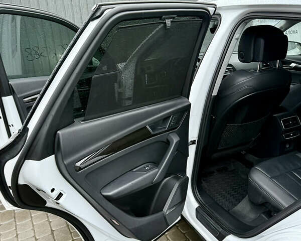 Білий Ауді Ку 5, об'ємом двигуна 1.98 л та пробігом 229 тис. км за 22400 $, фото 60 на Automoto.ua