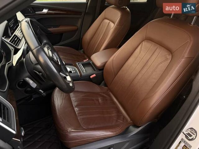 Белый Ауди Ку 5, объемом двигателя 1.98 л и пробегом 108 тыс. км за 26700 $, фото 18 на Automoto.ua