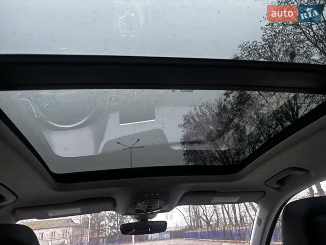 Белый Ауди Ку 5, объемом двигателя 2 л и пробегом 163 тыс. км за 23100 $, фото 23 на Automoto.ua