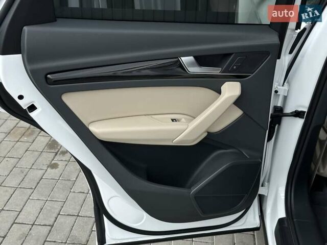 Белый Ауди Ку 5, объемом двигателя 1.98 л и пробегом 162 тыс. км за 24900 $, фото 18 на Automoto.ua