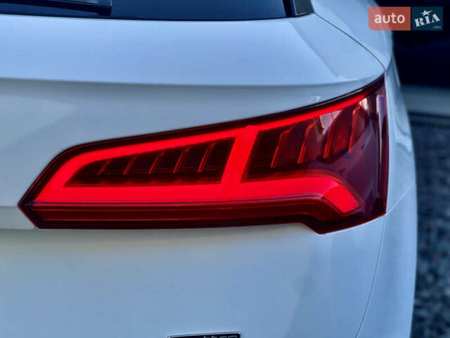 Білий Ауді Ку 5, об'ємом двигуна 1.98 л та пробігом 148 тис. км за 16400 $, фото 23 на Automoto.ua