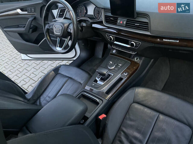 Білий Ауді Ку 5, об'ємом двигуна 2 л та пробігом 148 тис. км за 21500 $, фото 27 на Automoto.ua