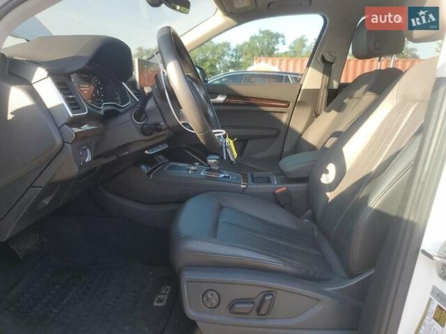 Білий Ауді Ку 5, об'ємом двигуна 1.98 л та пробігом 48 тис. км за 8200 $, фото 6 на Automoto.ua