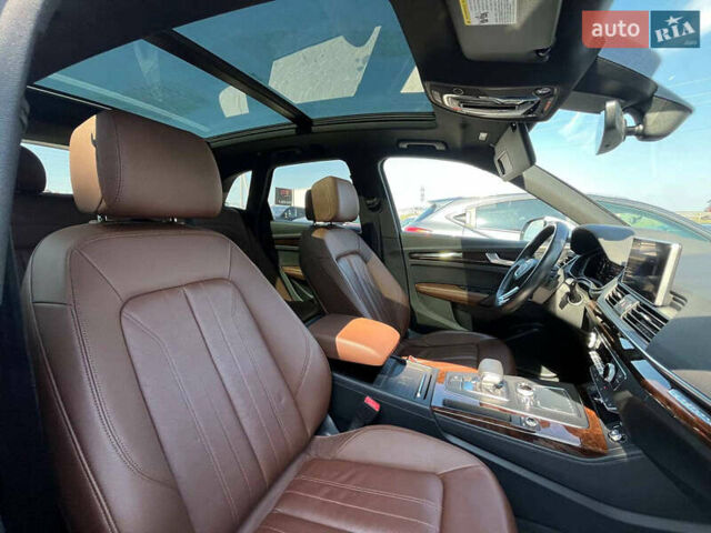 Белый Ауди Ку 5, объемом двигателя 2 л и пробегом 102 тыс. км за 26790 $, фото 4 на Automoto.ua