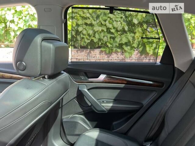 Білий Ауді Ку 5, об'ємом двигуна 1.98 л та пробігом 175 тис. км за 26000 $, фото 18 на Automoto.ua