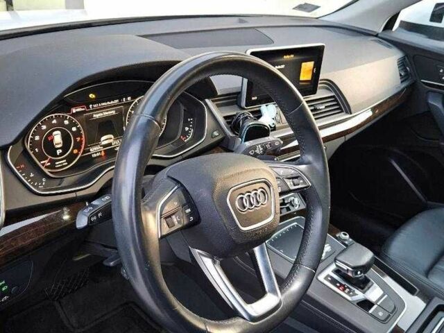 Белый Ауди Ку 5, объемом двигателя 2 л и пробегом 67 тыс. км за 13700 $, фото 7 на Automoto.ua