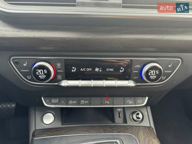 Белый Ауди Ку 5, объемом двигателя 1.98 л и пробегом 92 тыс. км за 31500 $, фото 16 на Automoto.ua