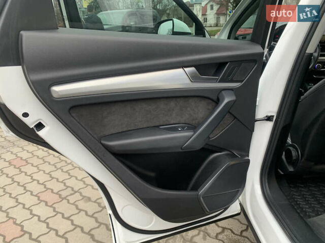 Белый Ауди Ку 5, объемом двигателя 2 л и пробегом 188 тыс. км за 31700 $, фото 49 на Automoto.ua