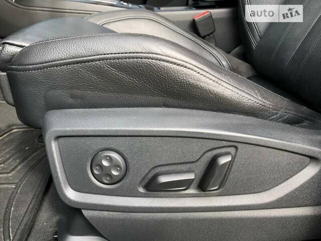 Білий Ауді Ку 5, об'ємом двигуна 1.98 л та пробігом 175 тис. км за 26000 $, фото 15 на Automoto.ua