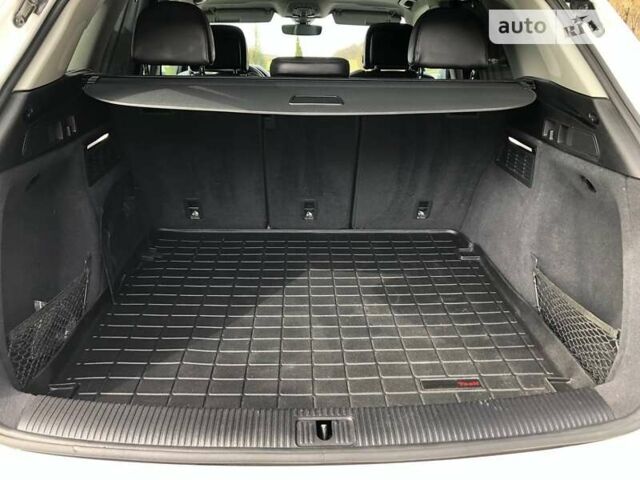 Білий Ауді Ку 5, об'ємом двигуна 1.98 л та пробігом 175 тис. км за 26000 $, фото 21 на Automoto.ua