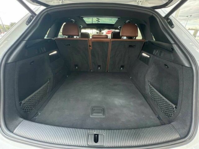 Білий Ауді Ку 5, об'ємом двигуна 2 л та пробігом 36 тис. км за 12500 $, фото 14 на Automoto.ua