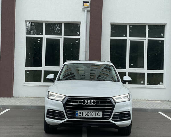 Белый Ауди Ку 5, объемом двигателя 1.98 л и пробегом 21 тыс. км за 30950 $, фото 1 на Automoto.ua
