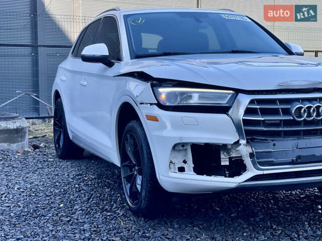 Білий Ауді Ку 5, об'ємом двигуна 1.98 л та пробігом 148 тис. км за 16400 $, фото 4 на Automoto.ua