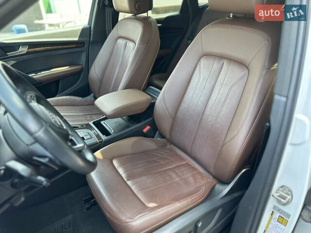 Білий Ауді Ку 5, об'ємом двигуна 1.98 л та пробігом 114 тис. км за 28999 $, фото 18 на Automoto.ua