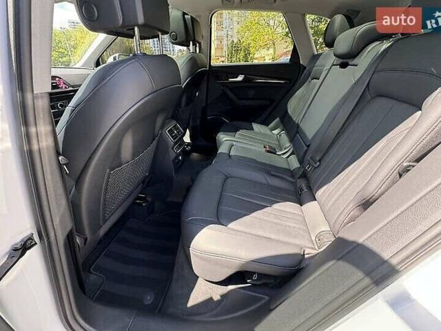 Белый Ауди Ку 5, объемом двигателя 1.98 л и пробегом 86 тыс. км за 28100 $, фото 23 на Automoto.ua