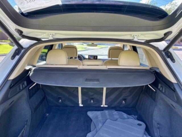 Белый Ауди Ку 5, объемом двигателя 2 л и пробегом 37 тыс. км за 11000 $, фото 11 на Automoto.ua