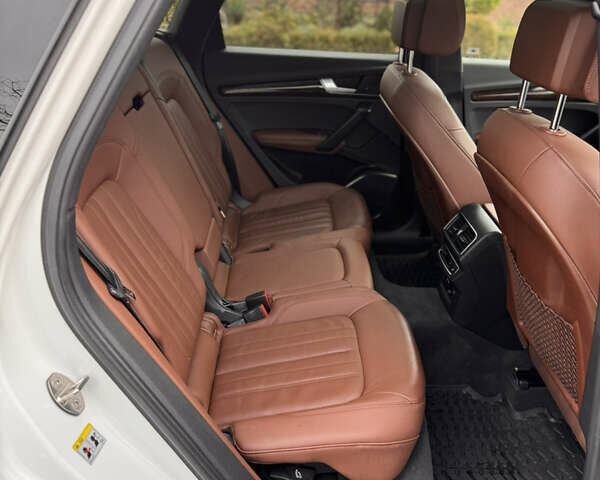 Белый Ауди Ку 5, объемом двигателя 2 л и пробегом 95 тыс. км за 29000 $, фото 10 на Automoto.ua